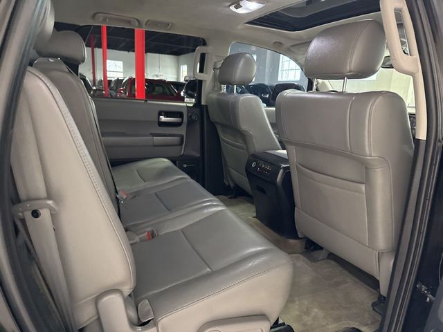 2011 Toyota Sequoia 4WD LV8 6-Speed Automatic Ltd - 23003085 - 44