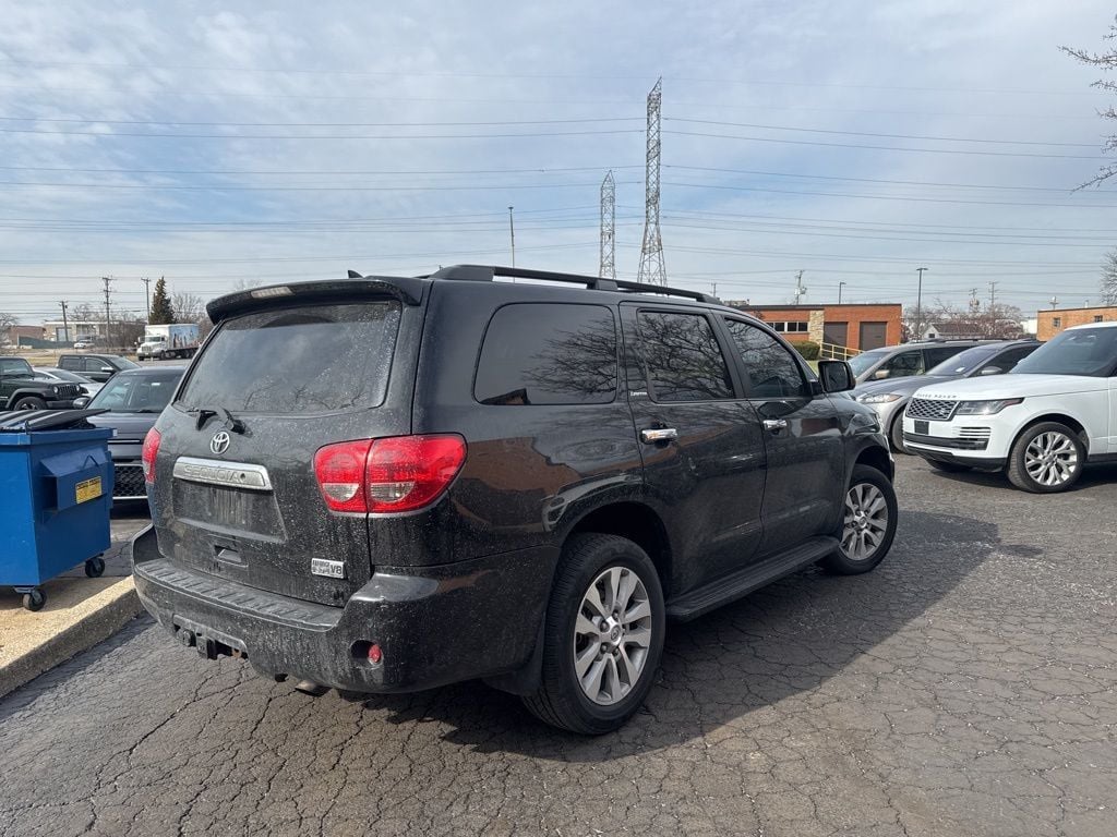 2011 Toyota Sequoia 4WD LV8 6-Speed Automatic Ltd - 23003085 - 5