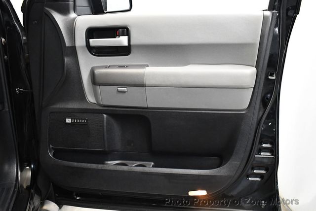 2011 Toyota Sequoia 4WD LV8 FFV 6-Speed Automatic Ltd - 23014474 - 13