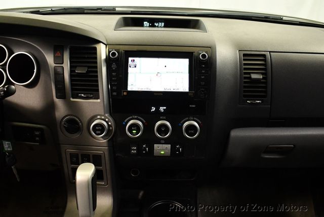 2011 Toyota Sequoia 4WD LV8 FFV 6-Speed Automatic Ltd - 23014474 - 28