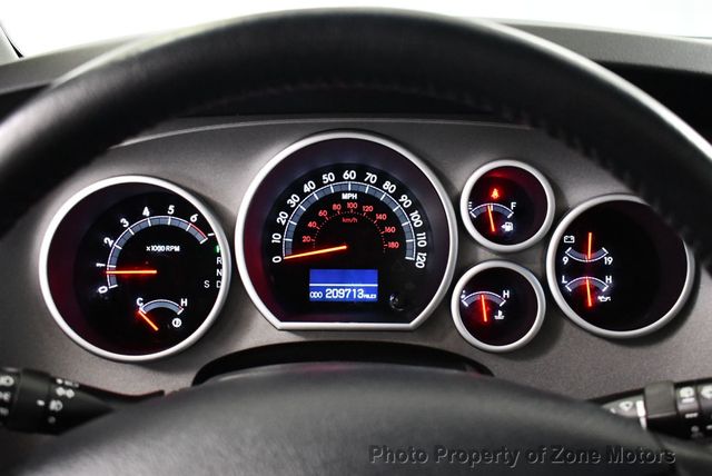 2011 Toyota Sequoia 4WD LV8 FFV 6-Speed Automatic Ltd - 23014474 - 38