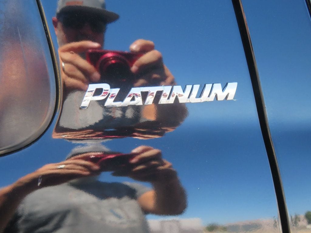 2011 Toyota Sequoia 4X4 PLATINUM SEQUOIA THIRD ROW SEAT 5.7 MOTOR EXTRA CLEAN  - 23059848 - 12