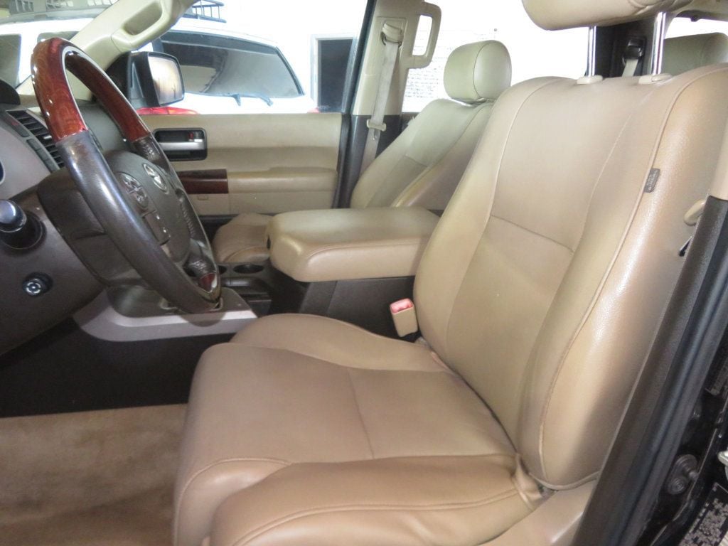 2011 Toyota Sequoia 4X4 PLATINUM SEQUOIA THIRD ROW SEAT 5.7 MOTOR EXTRA CLEAN  - 23059848 - 19