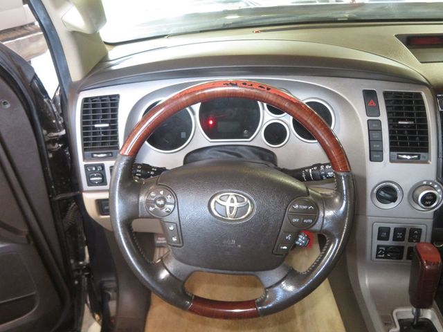 2011 Toyota Sequoia 4X4 PLATINUM SEQUOIA THIRD ROW SEAT 5.7 MOTOR EXTRA CLEAN  - 23059848 - 37