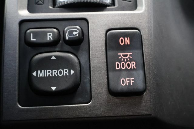 2011 Toyota Sequoia PLATNIUM TRIM,  - 22934482 - 19