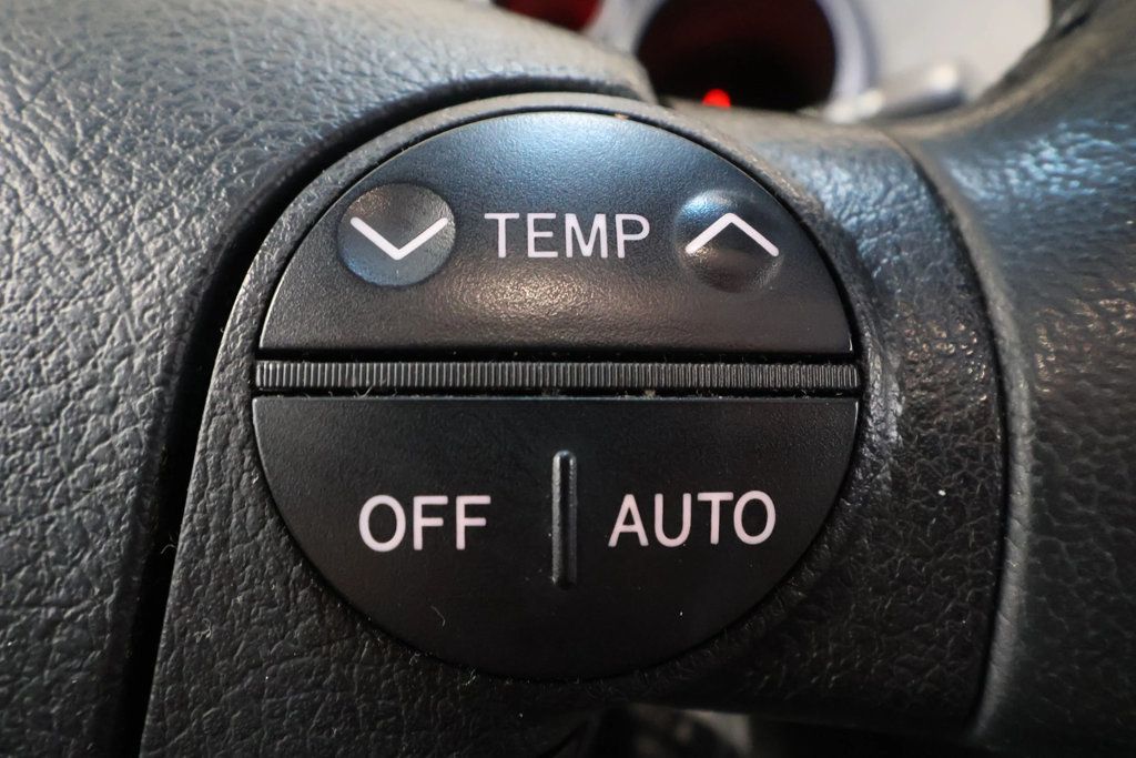 2011 Toyota Sequoia PLATNIUM TRIM,  - 22934482 - 25