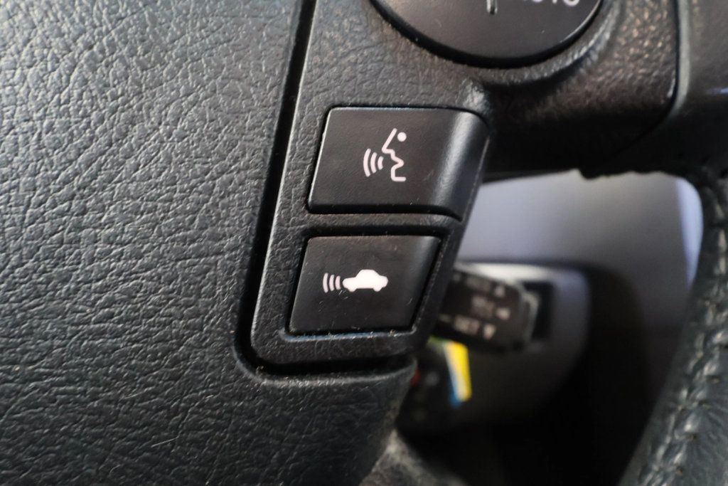 2011 Toyota Sequoia PLATNIUM TRIM,  - 22934482 - 26