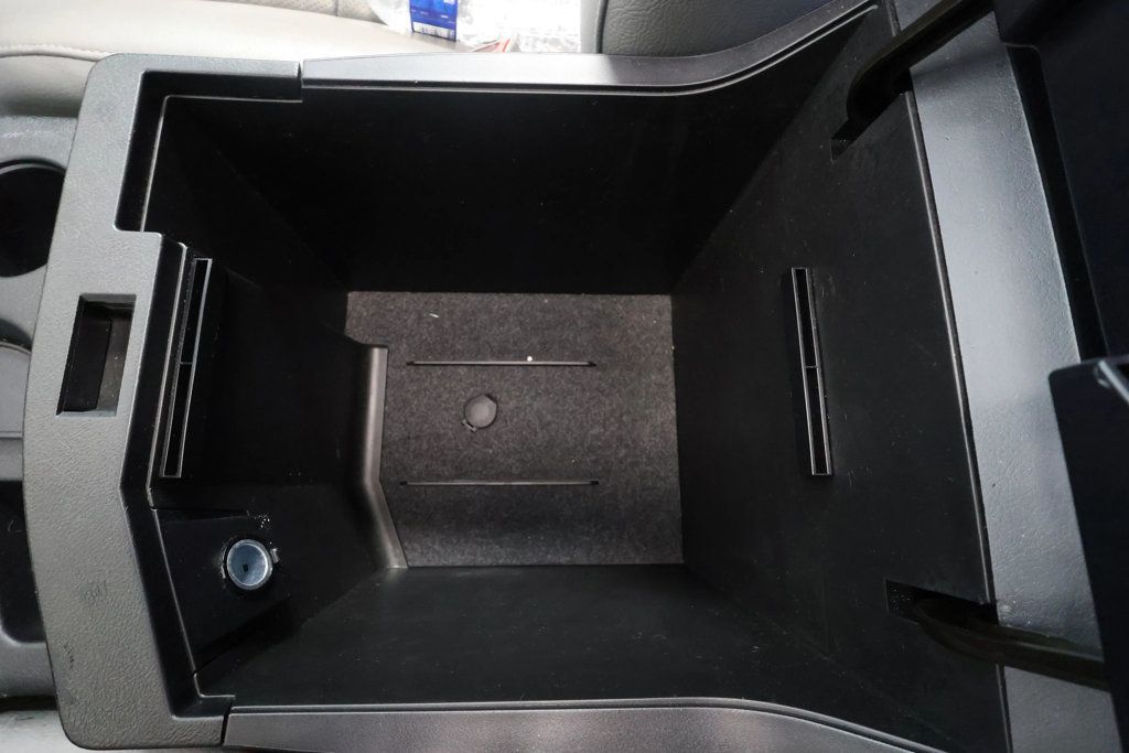 2011 Toyota Sequoia PLATNIUM TRIM,  - 22934482 - 37