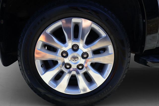 2011 Toyota Sequoia RWD LV8 6-Speed Automatic Platinum - 22934482 - 9