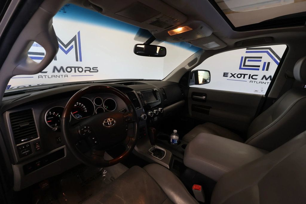 2011 Toyota Sequoia RWD LV8 6-Speed Automatic Platinum - 22934482 - 18