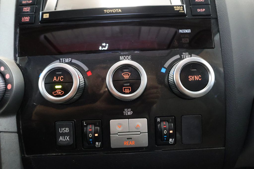 2011 Toyota Sequoia RWD LV8 6-Speed Automatic Platinum - 22934482 - 36