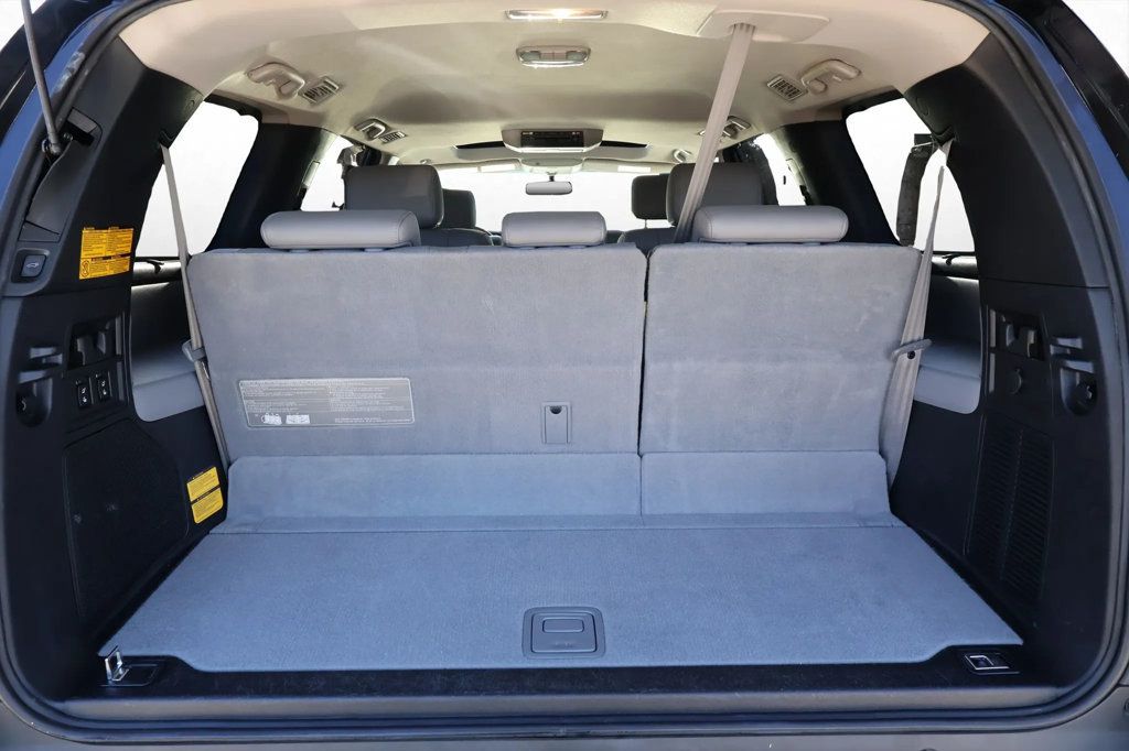 2011 Toyota Sequoia RWD LV8 6-Speed Automatic Platinum - 22934482 - 7