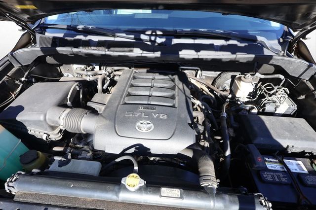 2011 Toyota Sequoia RWD LV8 6-Speed Automatic Platinum - 22934482 - 8