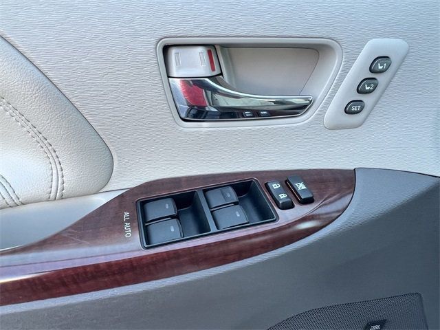 2011 Toyota Sienna 5dr 7-Passenger Van V6 Ltd FWD - 22942967 - 10