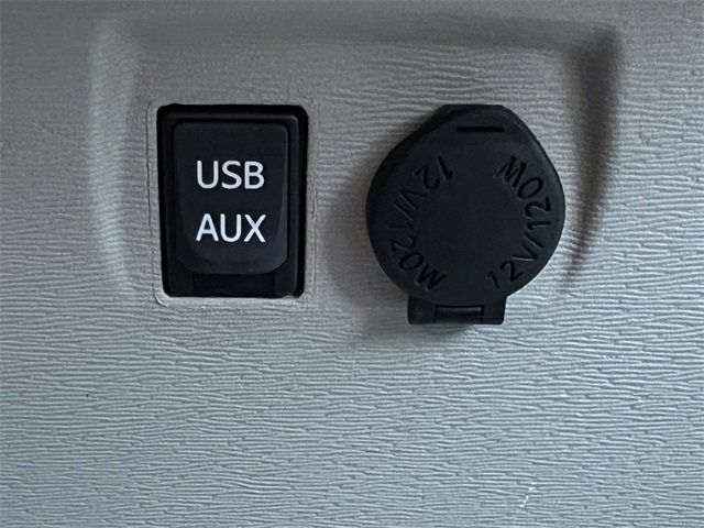 2011 Toyota Sienna 5dr 7-Passenger Van V6 Ltd FWD - 22942967 - 28