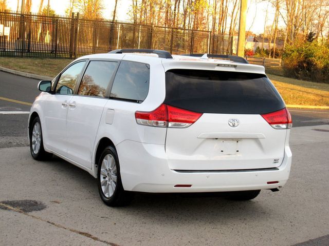 2011 Toyota Sienna 5dr 7-Passenger Van V6 XLE AWD - 22663136 - 11