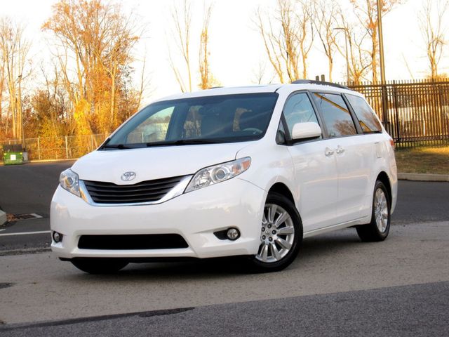 2011 Toyota Sienna 5dr 7-Passenger Van V6 XLE AWD - 22663136 - 2