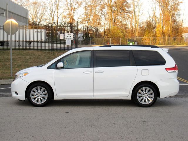 2011 Toyota Sienna 5dr 7-Passenger Van V6 XLE AWD - 22663136 - 5