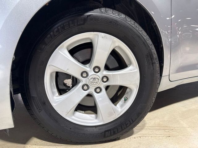 2011 Toyota Sienna 5dr 8-Passenger Van V6 LE FWD - 23073660 - 1