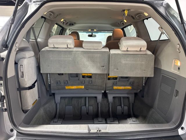 2011 Toyota Sienna 5dr 8-Passenger Van V6 LE FWD - 23073660 - 20