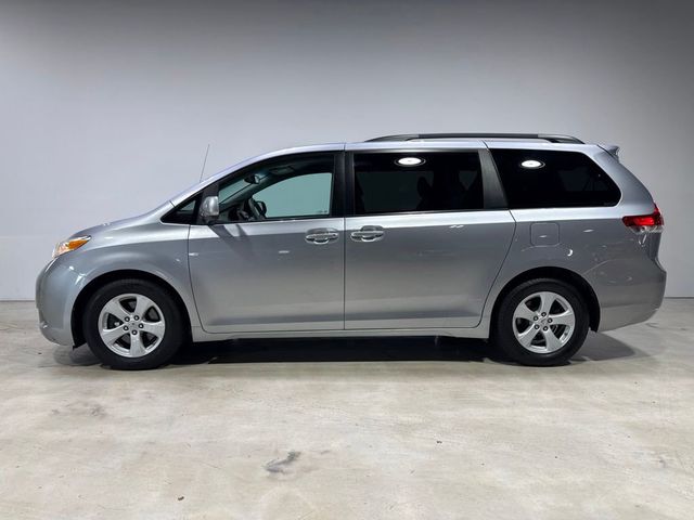 2011 Toyota Sienna 5dr 8-Passenger Van V6 LE FWD - 23073660 - 3