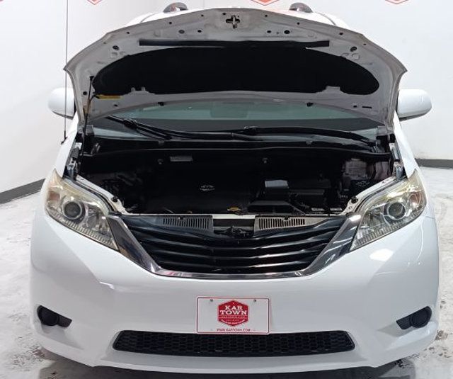 2011 Toyota Sienna 5dr 8-Passenger Van V6 LE FWD - 22912158 - 2