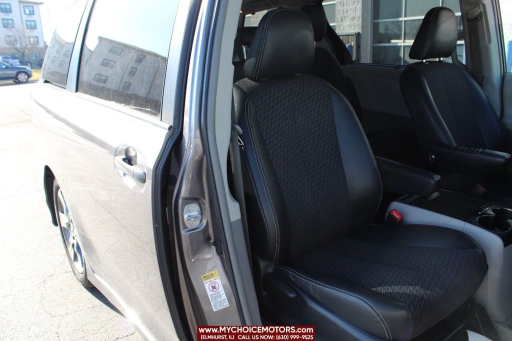 2011 Toyota Sienna 5dr 8-Passenger Van V6 SE FWD - 22309953 - 21