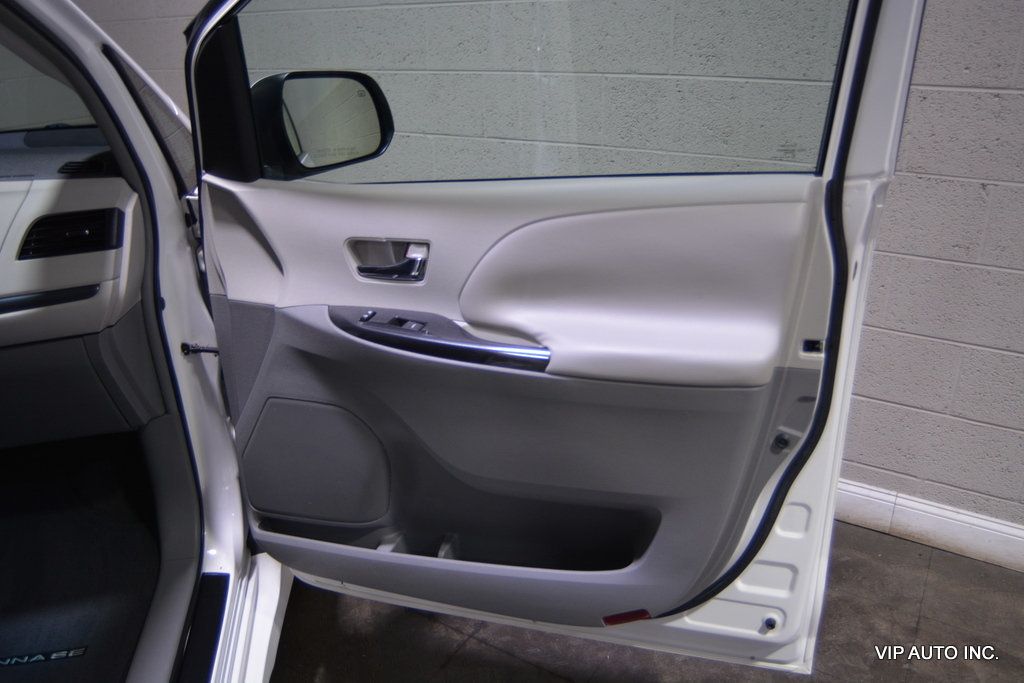 2011 Toyota Sienna 5dr 8-Passenger Van V6 SE FWD - 22416003 - 6