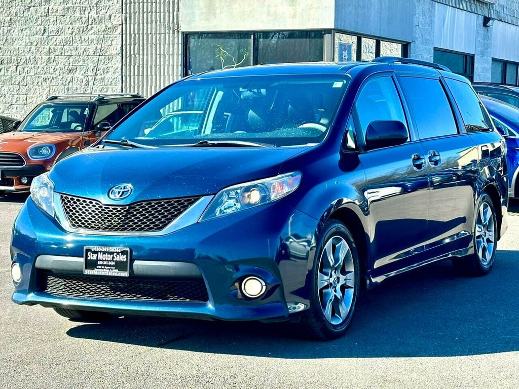 2011 Toyota Sienna 5dr 8-Passenger Van V6 SE FWD - 22315403 - 11