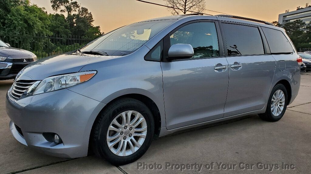 2011 Toyota Sienna 7-Passenger Van XLE - 22841949 | Video 1