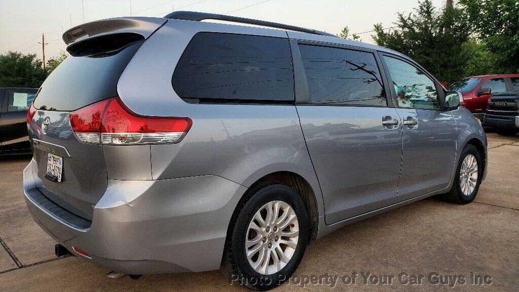 2011 Toyota Sienna 7-Passenger Van XLE - 22841949 - 11