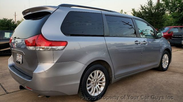 2011 Toyota Sienna 7-Passenger Van XLE - 22841949 - 11