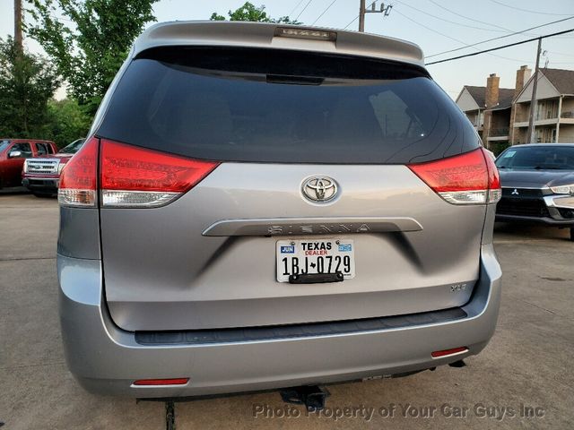 2011 Toyota Sienna 7-Passenger Van XLE - 22841949 - 15