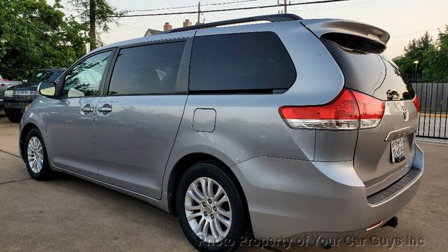 2011 Toyota Sienna 7-Passenger Van XLE - 22841949 - 17