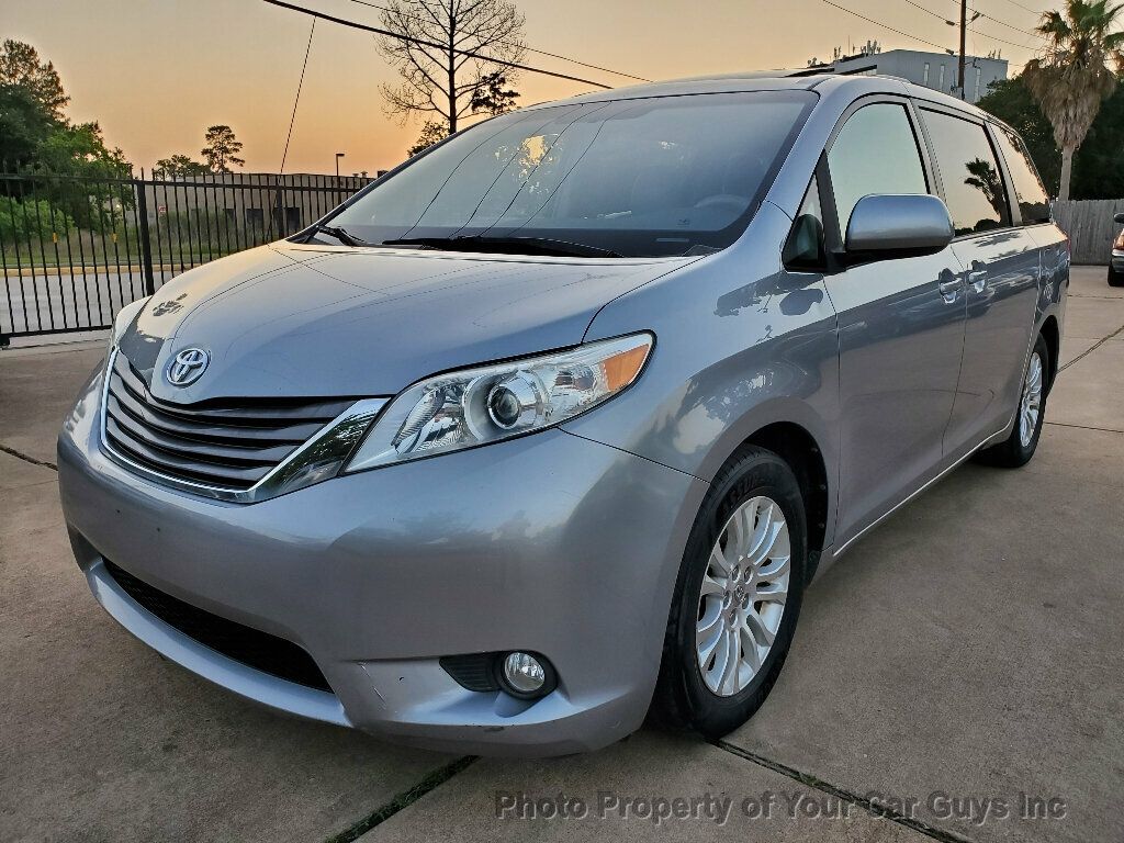2011 Toyota Sienna 7-Passenger Van XLE - 22841949 - 1