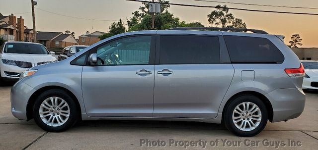 2011 Toyota Sienna 7-Passenger Van XLE - 22841949 - 19