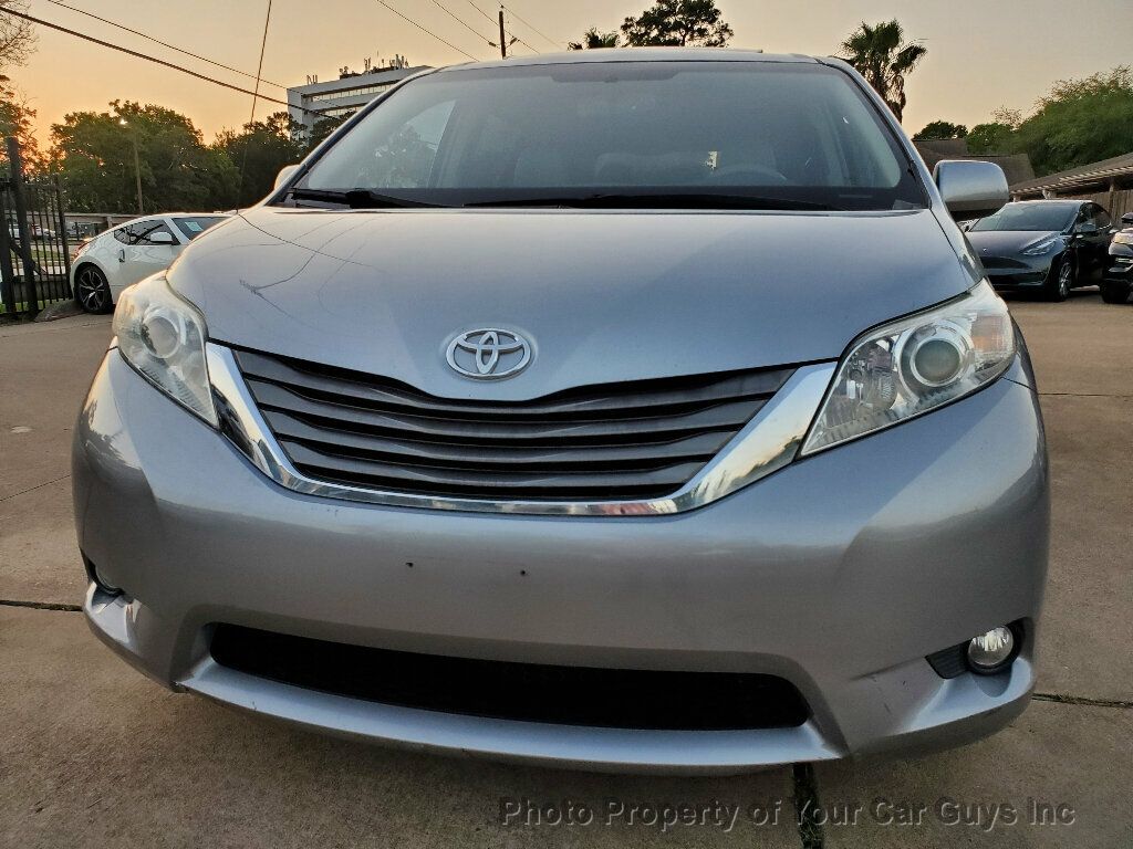2011 Toyota Sienna 7-Passenger Van XLE - 22841949 - 2