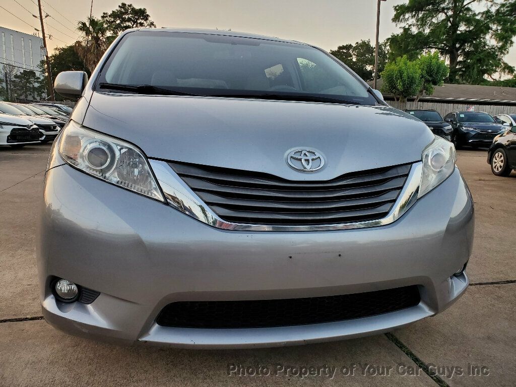 2011 Toyota Sienna 7-Passenger Van XLE - 22841949 - 4