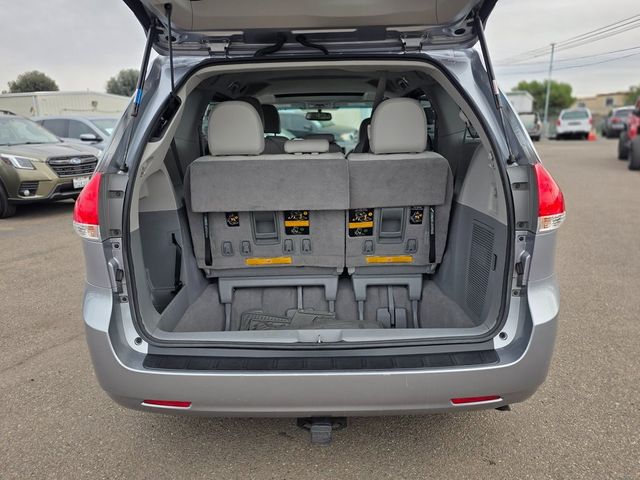 2011 Toyota Sienna Base - 22979169 - 12