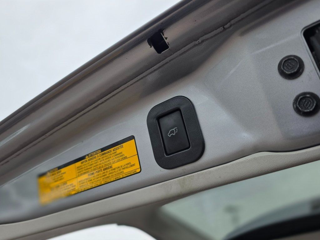 2011 Toyota Sienna Base - 22979169 - 14