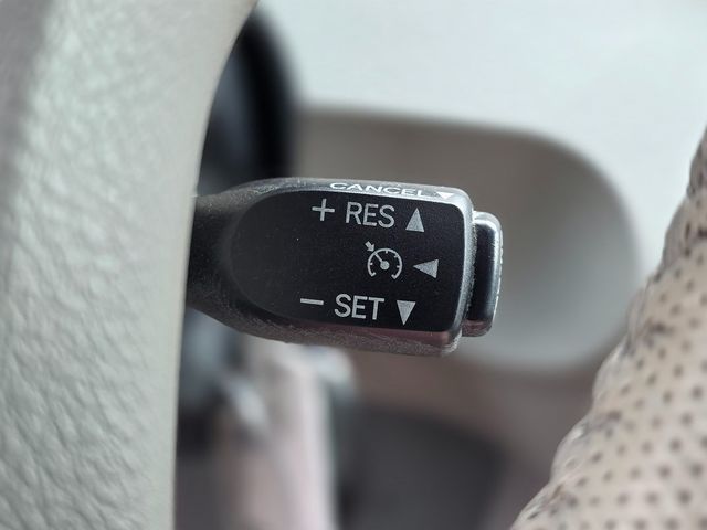 2011 Toyota Sienna Base - 22979169 - 28