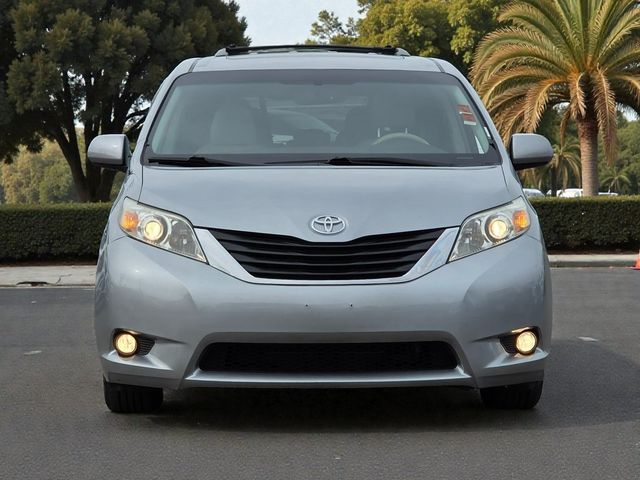 2011 Toyota Sienna Base - 22979169 - 2