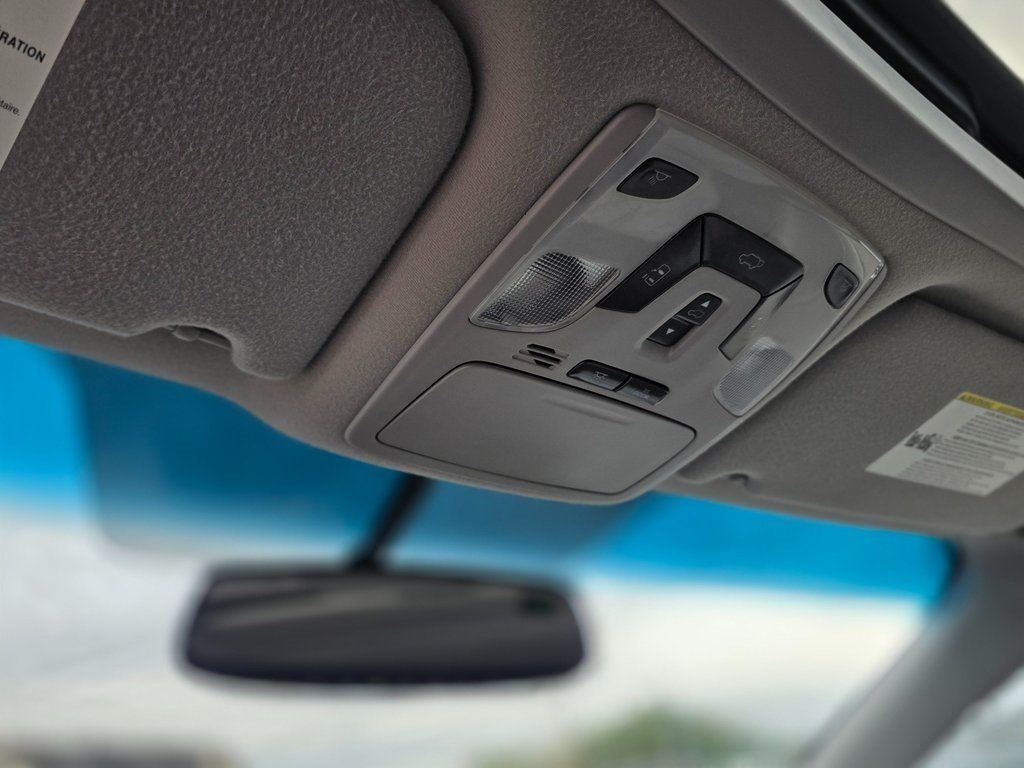 2011 Toyota Sienna Base - 22979169 - 33