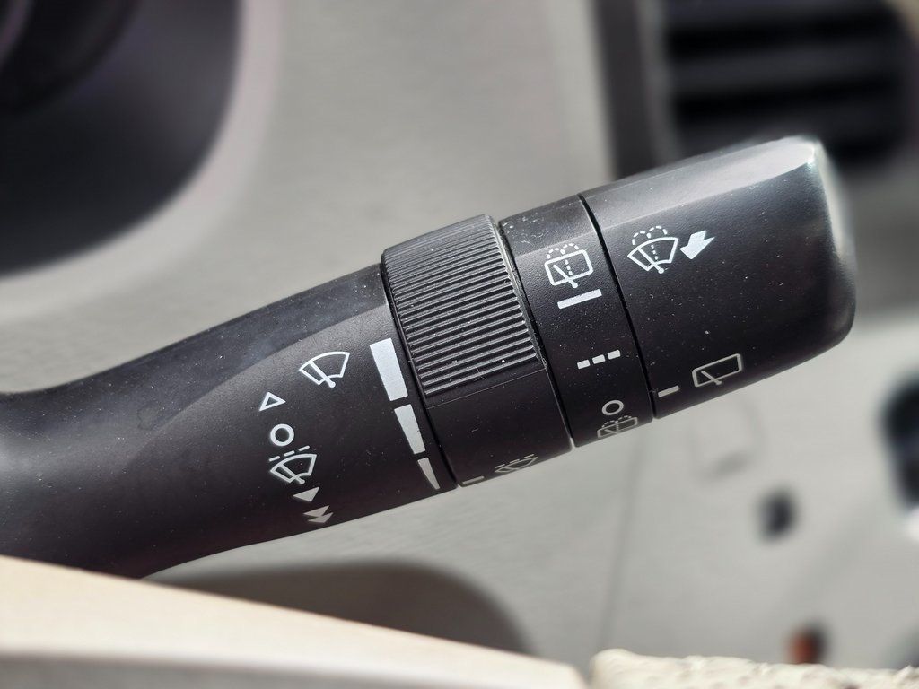 2011 Toyota Sienna Base - 22979169 - 42