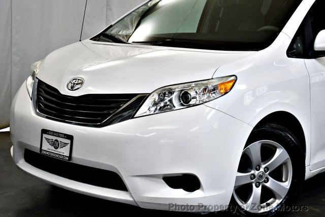 2011 Toyota Sienna LE - 23007786 - 1