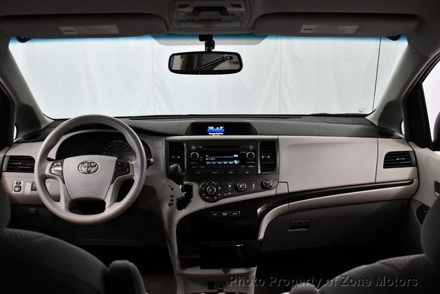 2011 Toyota Sienna LE - 23007786 - 26