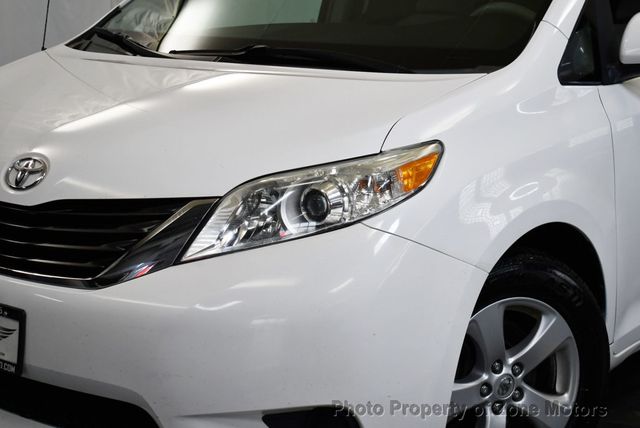 2011 Toyota Sienna LE - 23007786 - 2