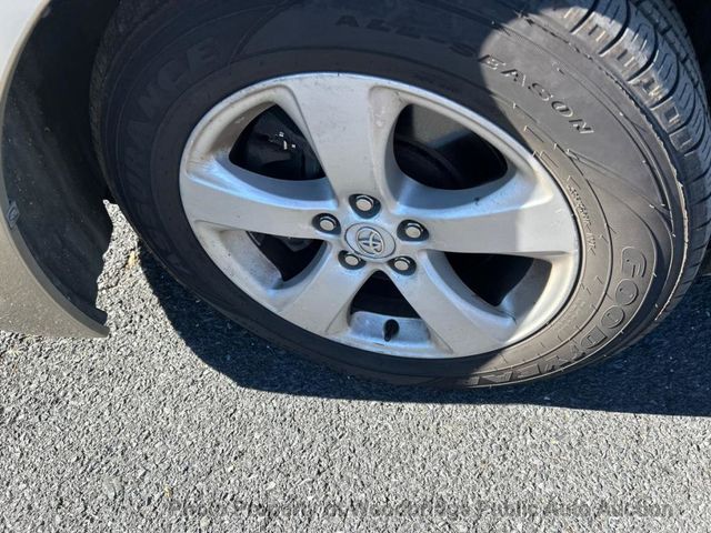 2011 Toyota Sienna LE - 23101534 - 11