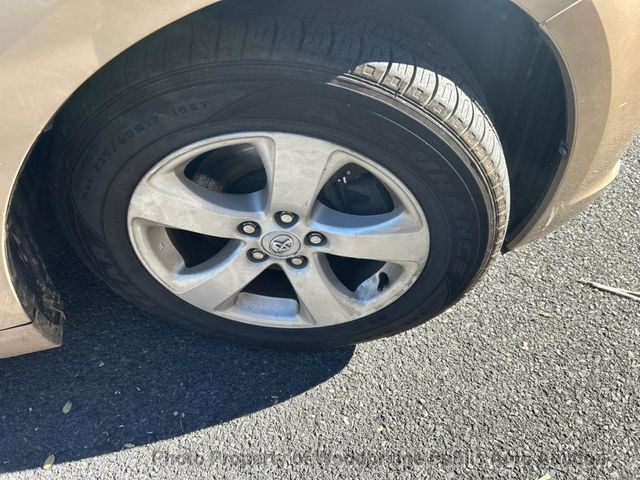 2011 Toyota Sienna LE - 23101534 - 12