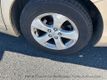 2011 Toyota Sienna LE - 23101534 - 13